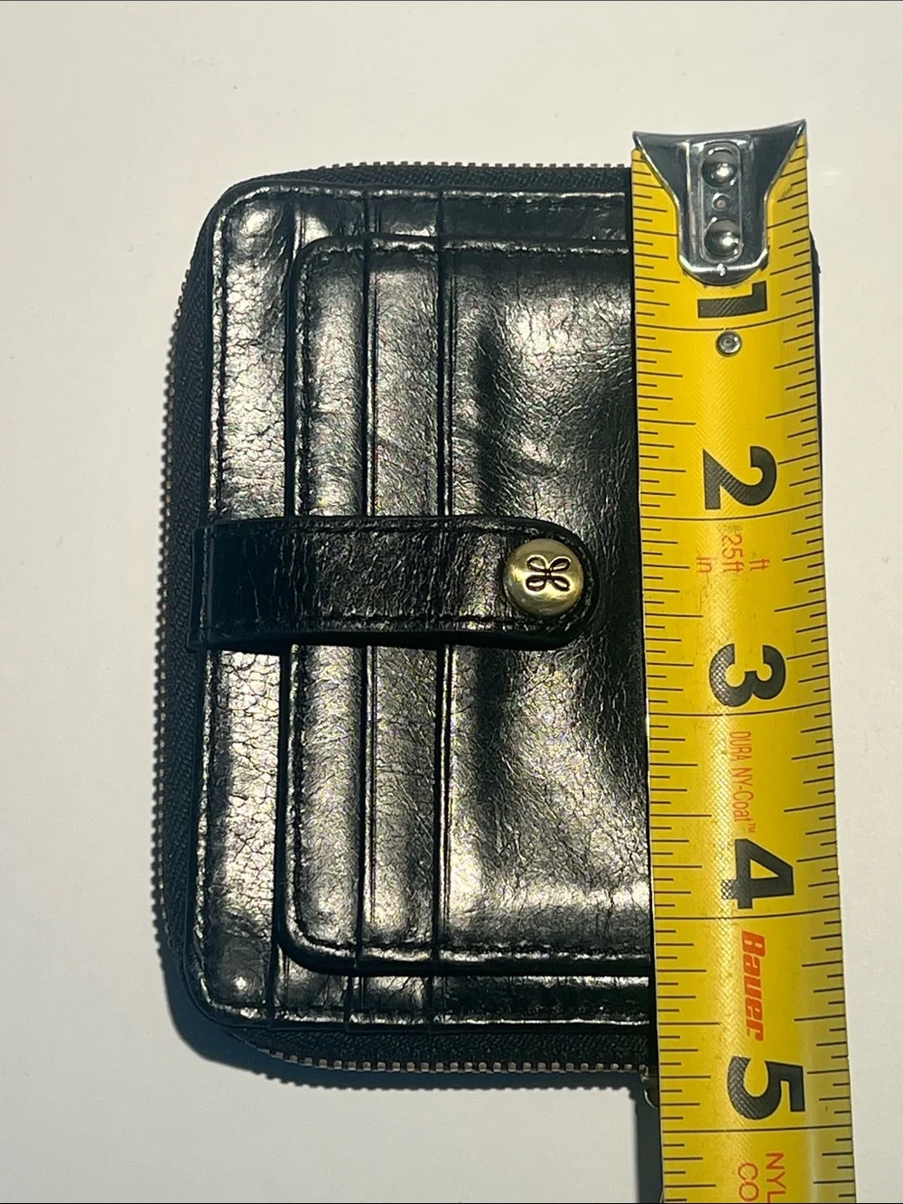 HOBO compact leather